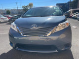 Used 2014 Toyota Sienna LE image 5