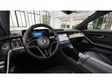 Used 2025 Mercedes-Benz S 580 4MATIC Sedan image 3