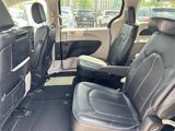 Used 2017 Chrysler Pacifica Limited w/ UConnect Theater Package image 5