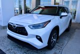 New 2025 Toyota Highlander XLE image 3
