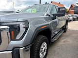 Used 2024 GMC Sierra 2500 SLE w/ Preferred Package image 2