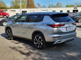 New 2025 Mitsubishi Outlander SE image 3