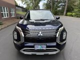 Used 2022 Mitsubishi Outlander SE image 2