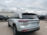 Used 2023 Jeep Grand Cherokee Limited image 6