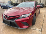 Used 2018 Toyota Camry SE w/ Moonroof Package image 2