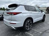 New 2025 Mitsubishi Outlander SE image 3