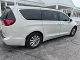 Certified 2017 Chrysler Pacifica Touring-L image 3