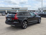 Used 2023 Volvo V60 B5 Cross Country Plus image 3