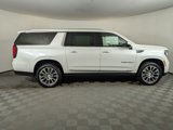 New 2025 GMC Yukon XL Denali w/ Denali Reserve Package image 6