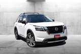 New 2025 Nissan Pathfinder Platinum image 2