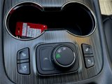 Used 2023 GMC Acadia SLT w/ Elevation Edition image 5