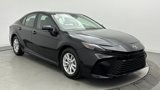 Used 2025 Toyota Camry LE image 3
