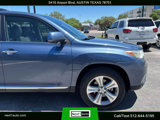 Used 2013 Toyota Highlander Limited image 6