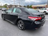 Used 2020 Toyota Camry SE image 5