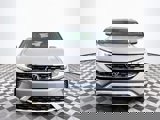 Used 2021 Volkswagen Atlas Cross Sport SE image 2