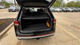 New 2025 Volkswagen Atlas Peak Edition SE image 5