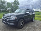 Used 2017 Lincoln Navigator Select image 2