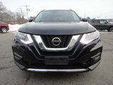 Used 2019 Nissan Rogue SV image 2