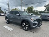 Used 2024 Volkswagen Atlas Cross Sport SE image 2