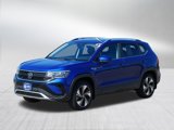 Certified 2024 Volkswagen Taos SE image 3