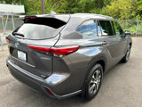 Used 2021 Toyota Highlander XLE image 5
