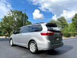 Used 2017 Toyota Sienna XLE image 4