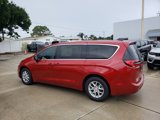 New 2026 Chrysler Pacifica Select image 2