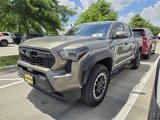 Used 2025 Toyota Tacoma TRD Off-Road image 2