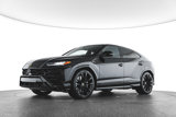 Used 2021 Lamborghini Urus image 2