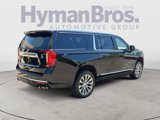 Used 2022 GMC Yukon XL Denali image 3