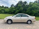 Used 2004 Toyota Camry LE image 2