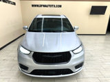 Used 2022 Chrysler Pacifica Limited w/ Uconnect Theater Family Group image 4
