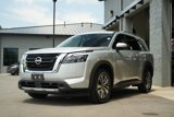 Used 2025 Nissan Pathfinder SL image 3