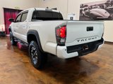 Used 2022 Toyota Tacoma TRD Off-Road image 6