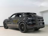 New 2025 Porsche Cayenne Coupe image 3