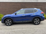 Used 2018 Nissan Rogue SL image 2