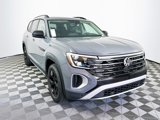New 2025 Volkswagen Atlas Peak Edition SE image 3