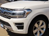 Used 2023 Ford Expedition Platinum image 3