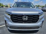 New 2025 Honda Pilot Touring image 2