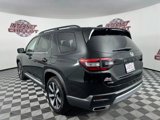 Used 2025 Honda Pilot Touring image 5