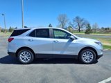 Used 2021 Chevrolet Equinox LT image 2