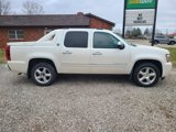 Used 2013 Chevrolet Avalanche LTZ image 2