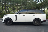 Used 2023 Land Rover Range Rover SE image 3