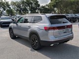 New 2025 Volkswagen Atlas SE image 6