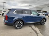 New 2025 Kia Telluride S image 2