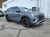 New 2025 Volkswagen Atlas Peak Edition SE image 2