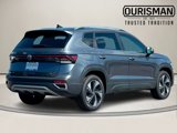 New 2025 Volkswagen Taos SE image 3