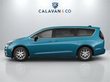 New 2025 Chrysler Pacifica Select image 3