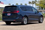 New 2025 Chrysler Pacifica Select image 5