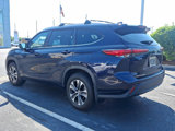 Used 2023 Toyota Highlander XLE image 4
